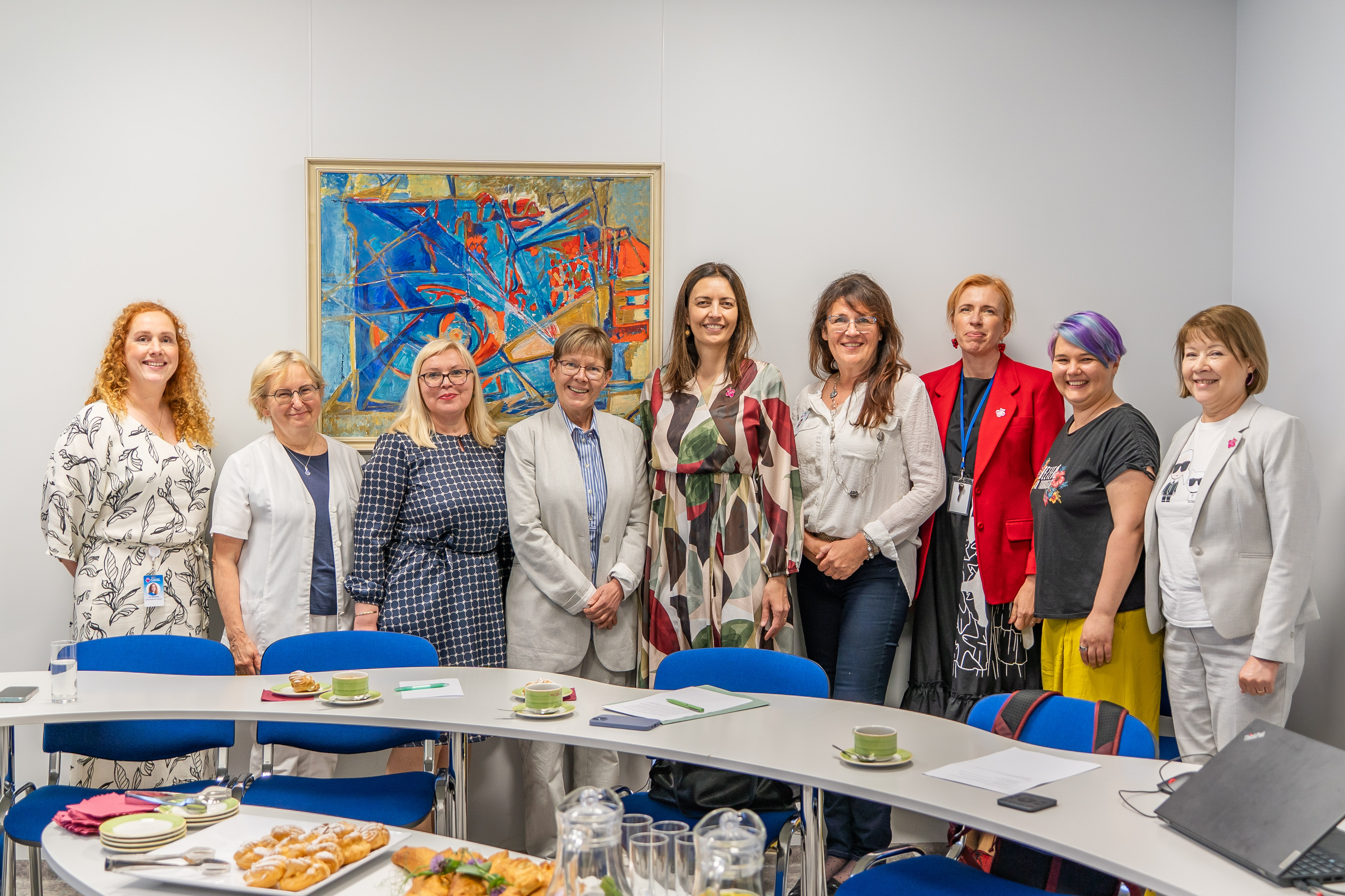 Sotsiaalminister Karmen Joller lastehaiglas 