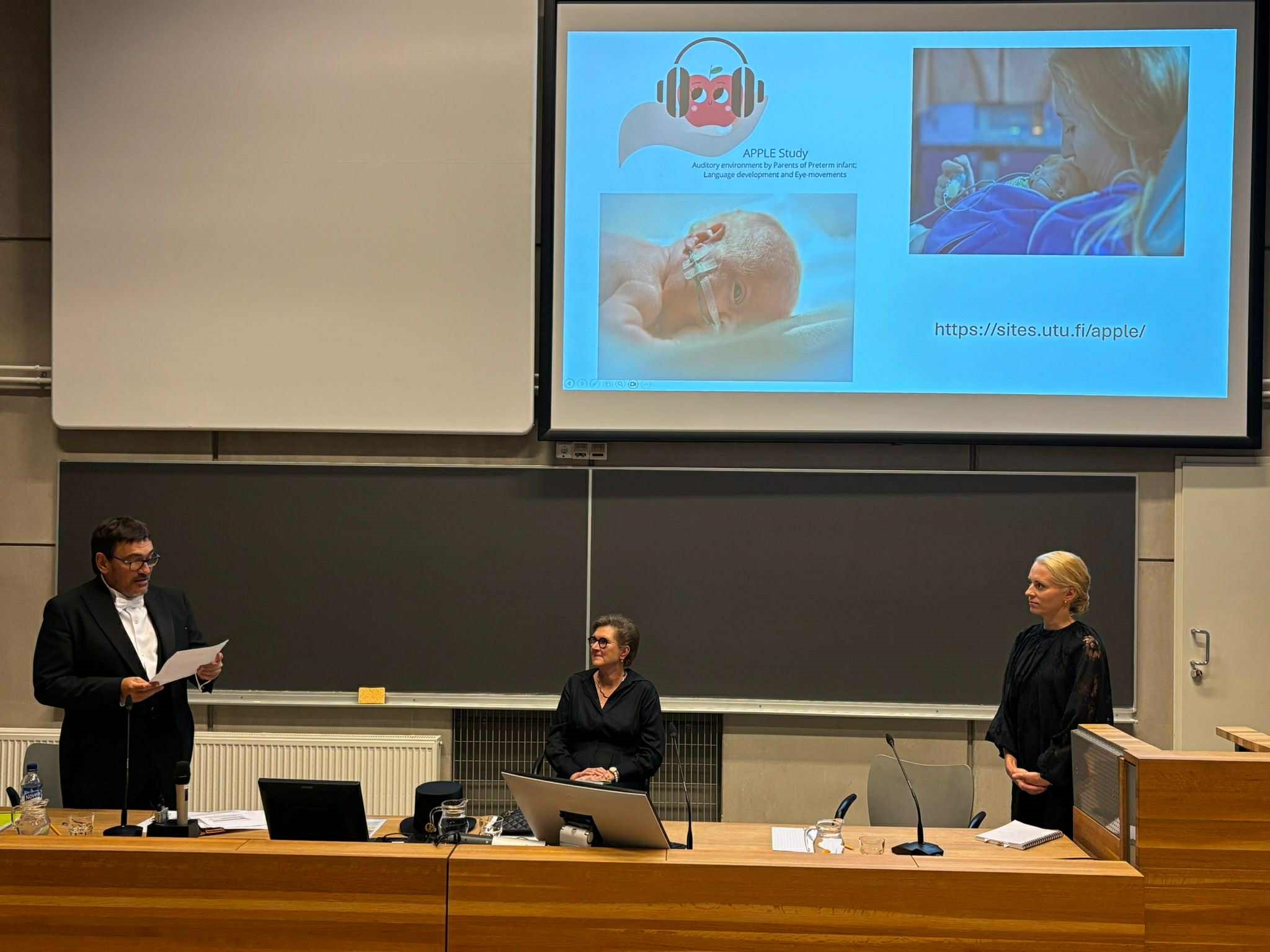 Dr Anette Aija lõputöö kaitsmisel