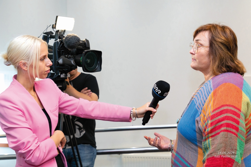 ETV ajakirjanik Lyssi Kuber koos neuroloog dr Inga Talvikuga